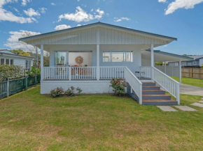 Manaia Cottage - Tairua Holiday Home